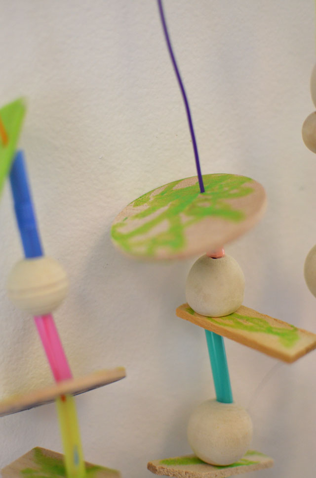 Art Bar Wooden Bead Mobile / www.smallhandsbigart.com