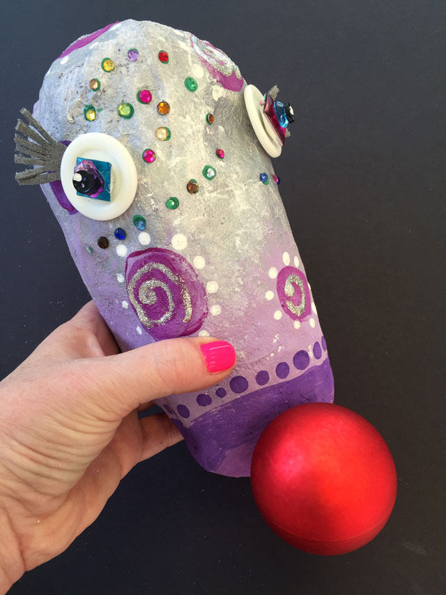 Papier Mache Reindeer Craft | www.smallhandsbigart.com