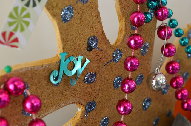 Papier Mache Reindeer Craft | www.smallhandsbigart.com