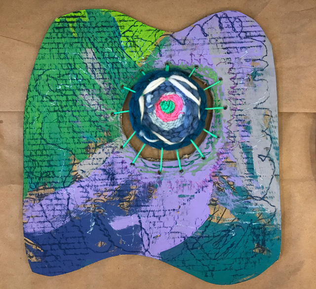 Circle Weaving Art Project // www.smallhandsbigart.com