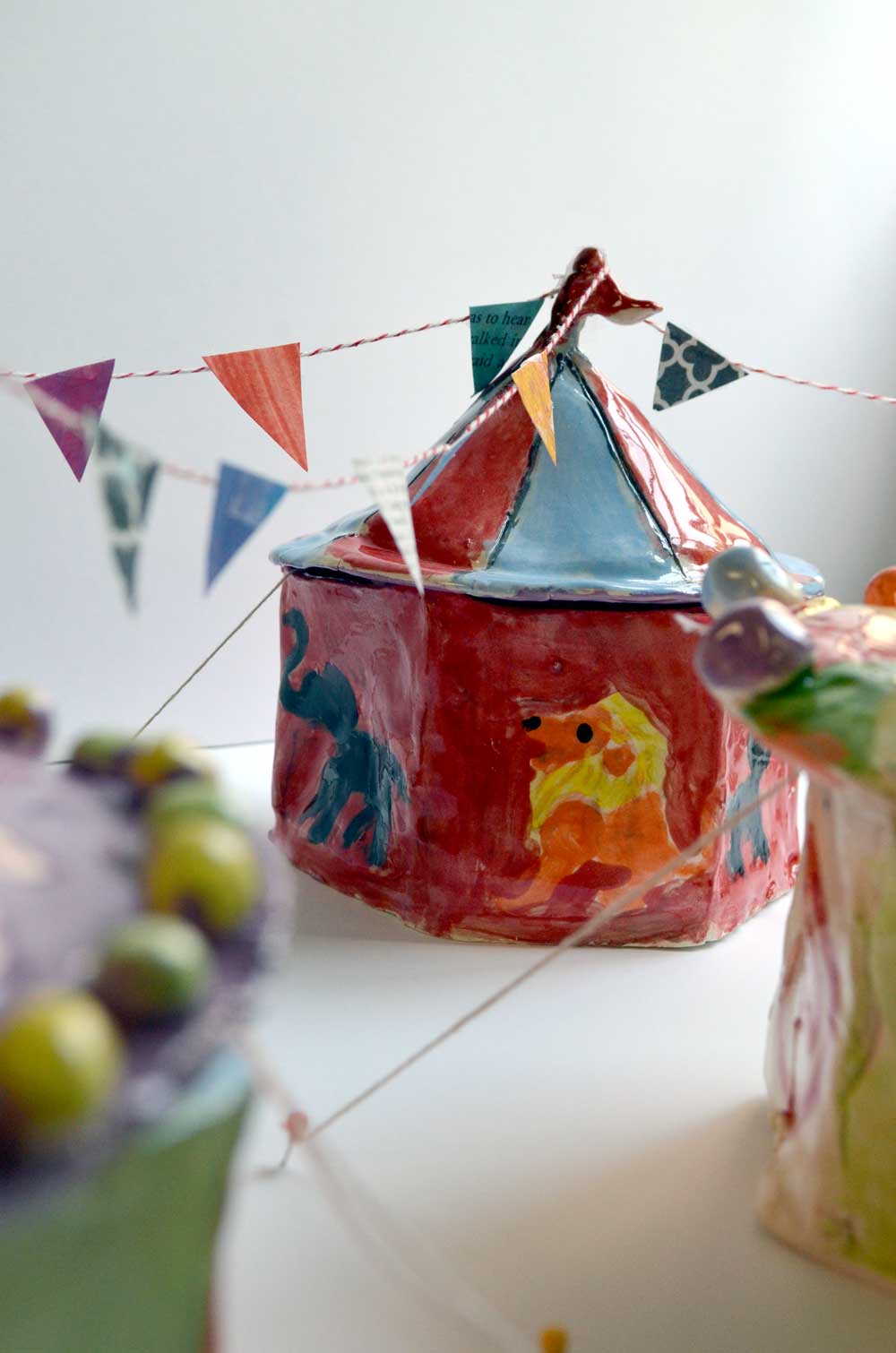 Clay Circus Themed Pottery Camp | www.smallhandsbigart.com